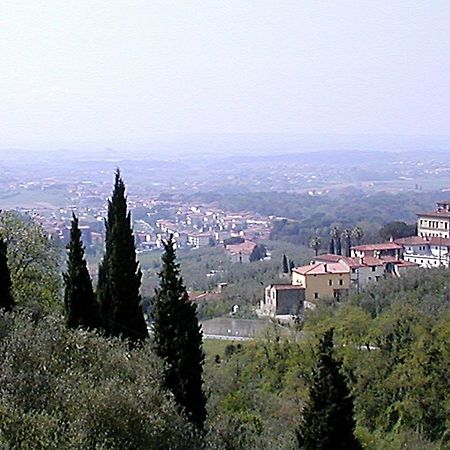 Hotel Antico Masetto Lamporecchio Exterior photo