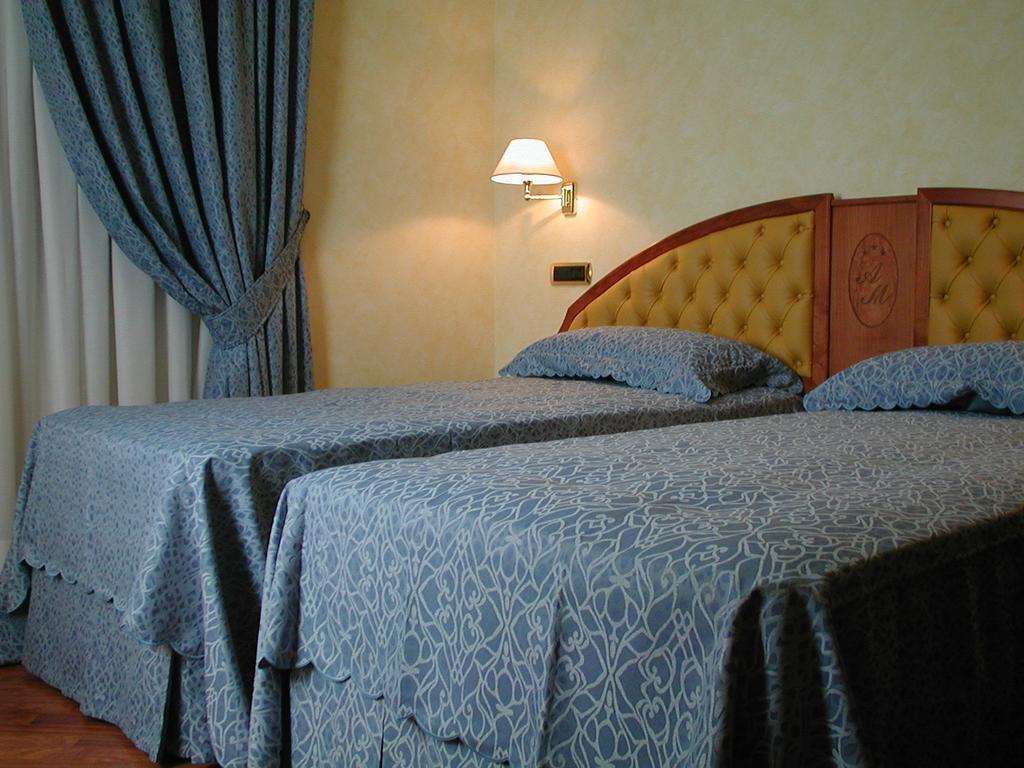 Hotel Antico Masetto Lamporecchio Exterior photo